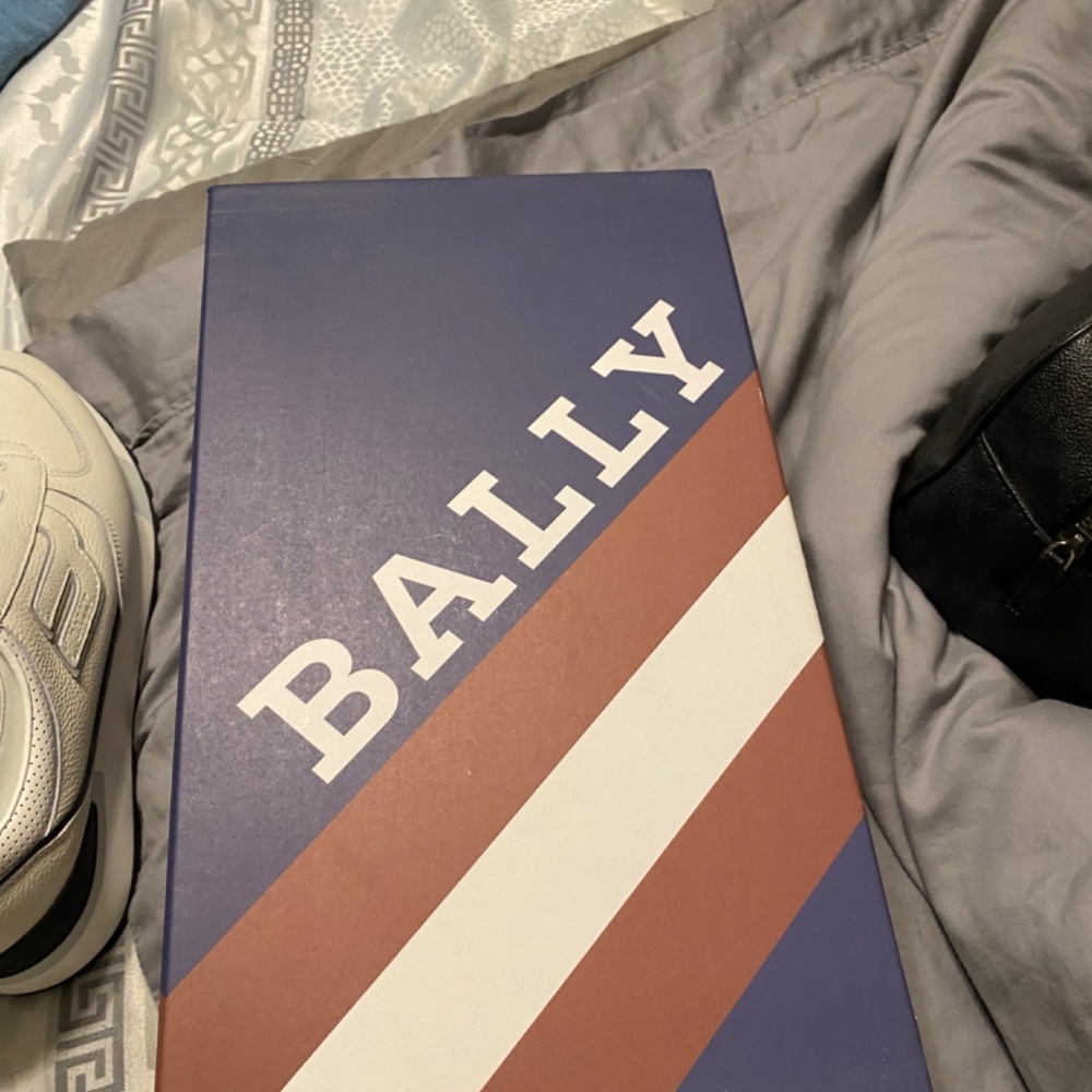 Bally - Picture 5 of 16